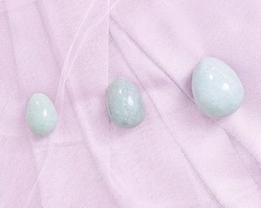 Green Aventurine Yoni Egg - Charm: Natural Crystal Pleasure Tool for Healing and Self-Love